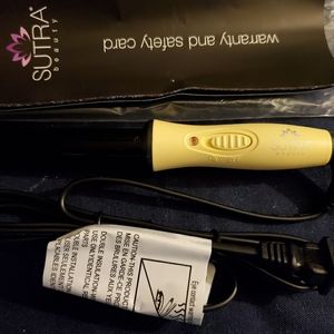 Mini ceramic curling iron